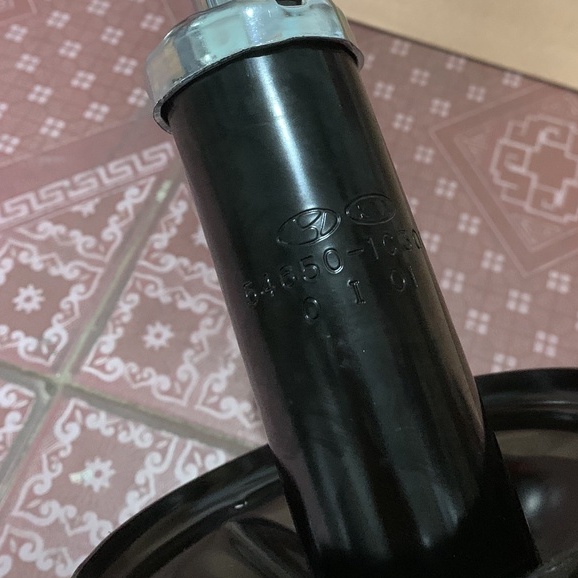 Giảm xóc trước Getz-Click