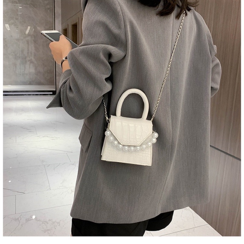 Túi mini đeo chéo da rắn quai ngọc siêu xinh