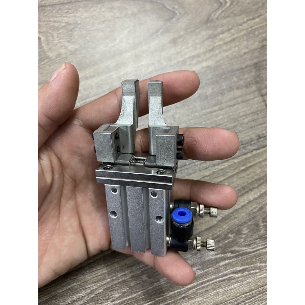 Xy lanh kẹp thẳng hành trình 6mm + Tặng đầu nối khí nén