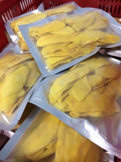 1kg xoài sấy dẻo đà lạt