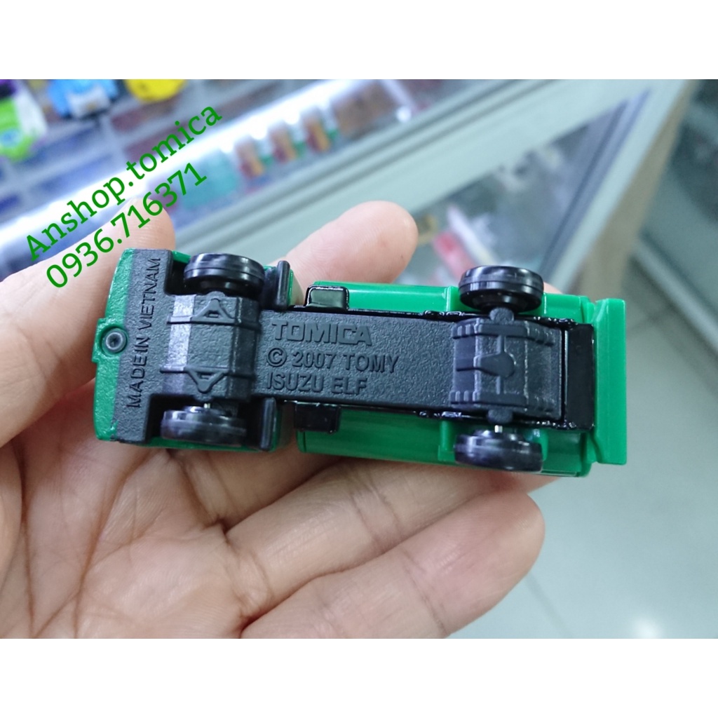Mô hình xe bồn C.Sát màu xanh tomica Nhật Bản