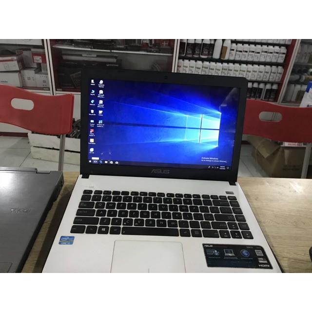 Latop Asus X401A (i3,2gb,500gb,14”)