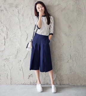 Set bộ lửng ống rộng áo sọc