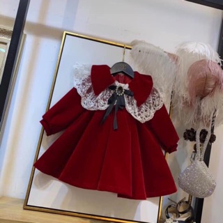 Váy nhung cho bé gái