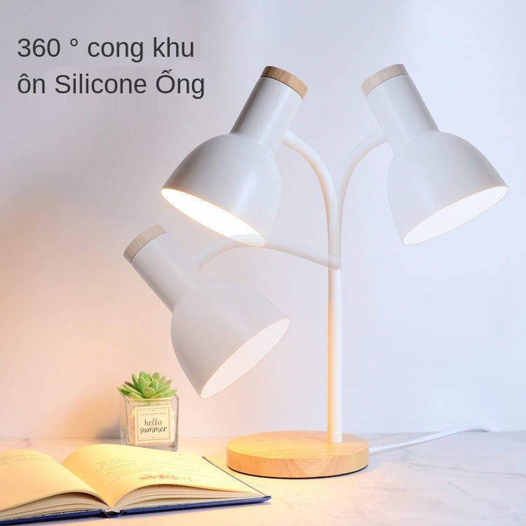 Đèn bàn sáng tạo Bắc Âu Led Bàn mắt trường đại học Ký túc xá Đọc Giường hiện đại Đèn bàn nhỏ Plus Ins