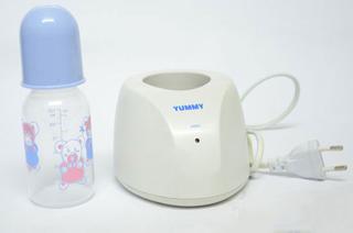 Máy hâm sữa (ủ sữa) Yummy + tặng kèm 1 bình sữa