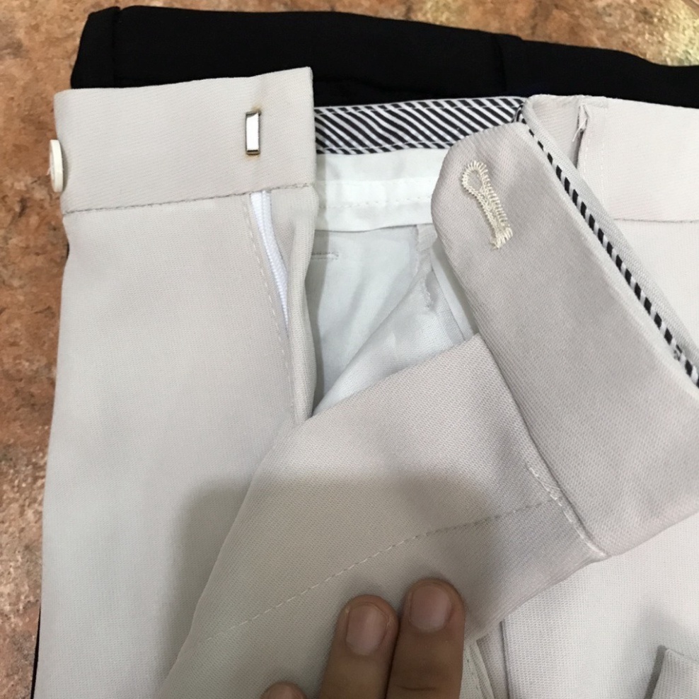 Quần âu nam màu kem co giãn tốt, kiểu dáng slimfit thanh lịch