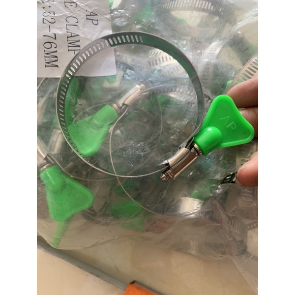 Đai xiết inox có sẵn tay nhựa các cỡ 16 20 27 42 76