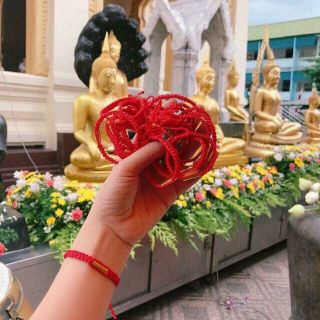 Vòng đỏ may mắn thái lan
