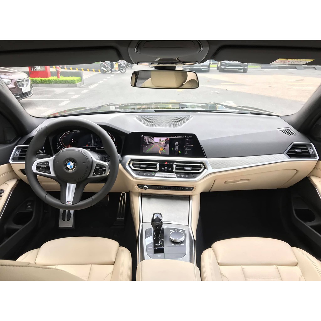 BMW 3 series 2020: Phim PPF dán màn hình giải trí - AUTO6 &lt;Made in Việt Nam&gt; chống xước, che phủ các vết xước cũ.