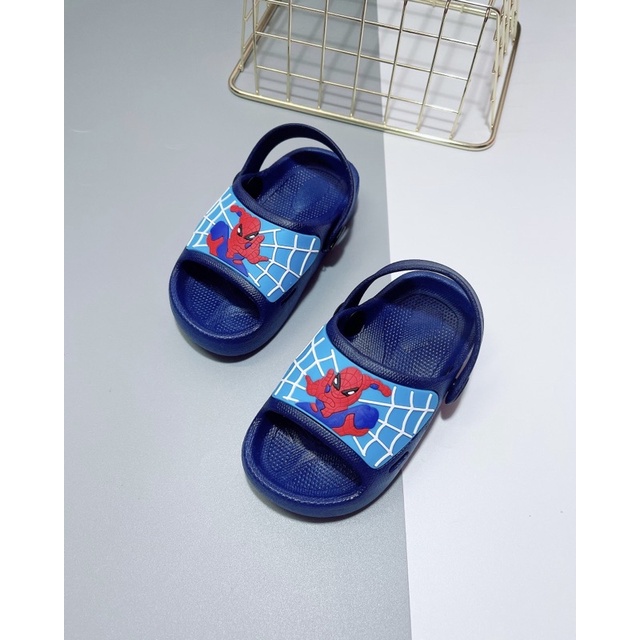 Xăng đan con nhện