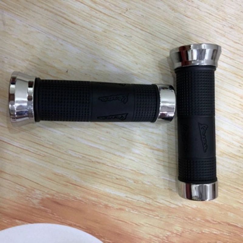 ĐÔI TAY NẮM XE VESPA PIAGGIO CHÍNH HÃNG, Viền Inox, cho Liberty, zip, Medley thời trang, chính hãng piagio