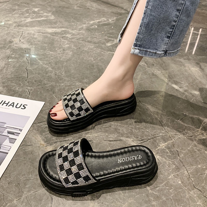 Giày Sandal Đế Mềm Dày Phong Cách Thời Trang Mùa Hè