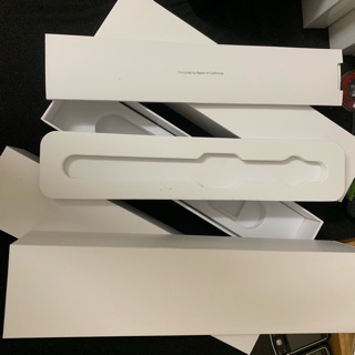 Hộp đựng đ/hồ Táo mọi phiên bản