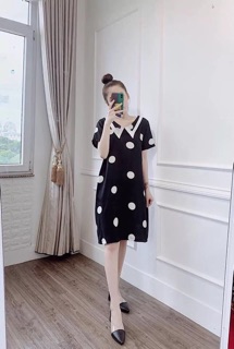 Váy chấm bi phối cổ