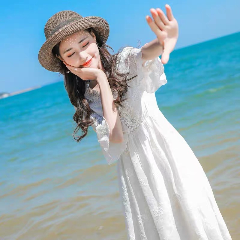 Váy Du Lịch Đi Biển Màu Trắng 3 Món