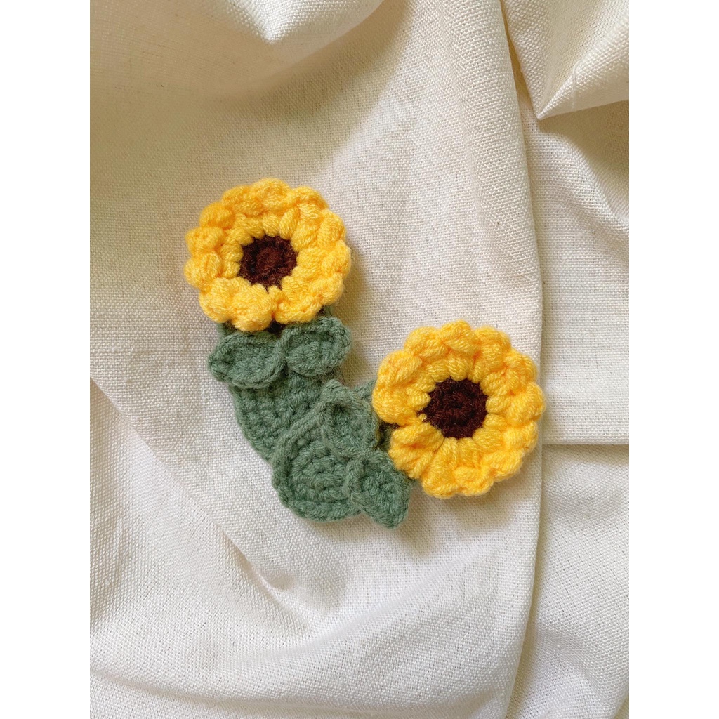 Kẹp tóc len handmade hoa hướng dương vàng