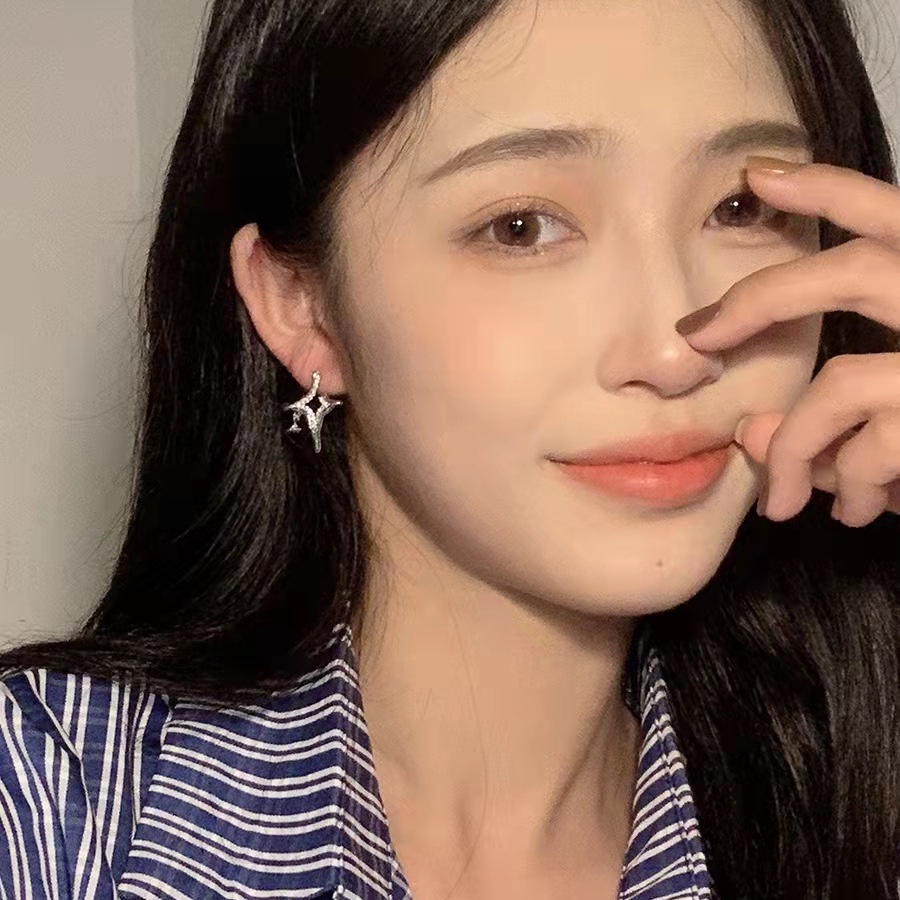 Khuyên Tai Ngôi Sao Rỗng Đính Đá Sang Trọng Chất Lượng Cao Cho Nữ