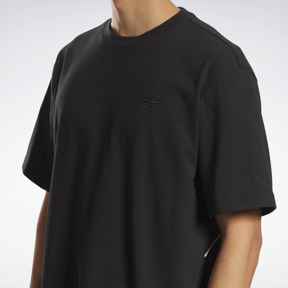 Áo Thun Thể Thao Unisex Reebok CL Bp Ss Tee HE9592