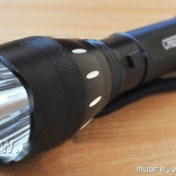 Đèn pin siêu sáng Huoyi 8028