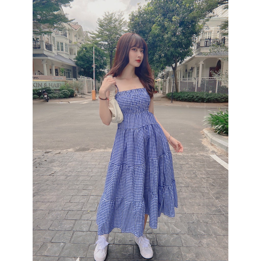 Váy hai dây kẻ caro xanh freesize - Váy đầm nữ freesize kẻ caro xanh hỏ tren phom rộng dáng suông C189