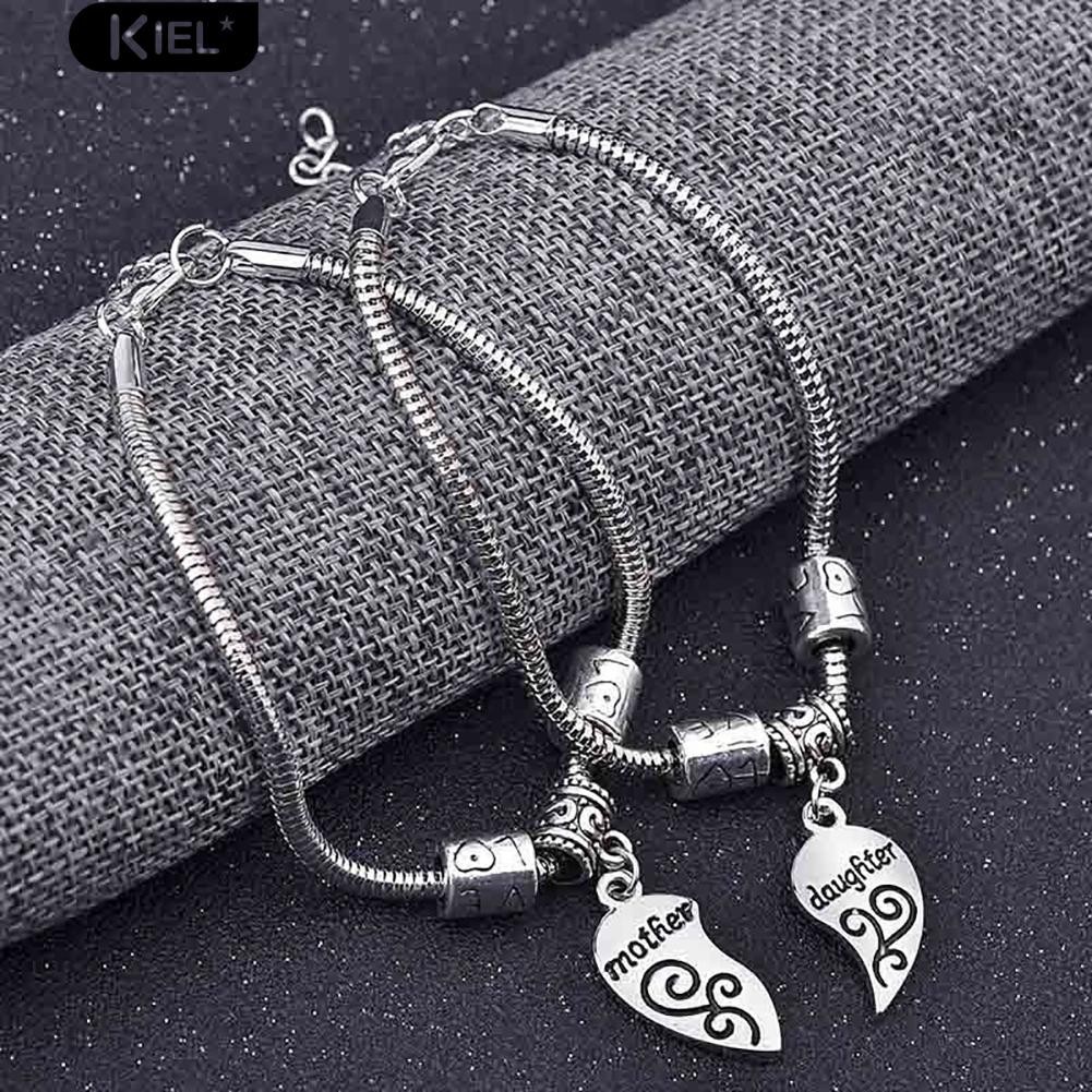 Set 2 Vòng Đeo Tay Đôi Khắc Chữ Ý Nghĩa Cho Mẹ Và Con Gái