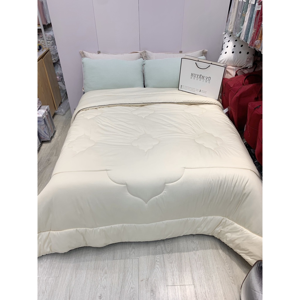 Chăn Micro giả lông vũ siêu mềm ấm - hàng cao cấp - Chăn Ga Gối Đệm Huyền Vũ