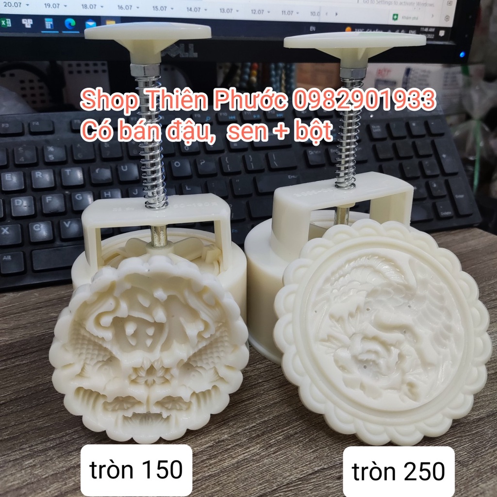 khuôn bánh trung thu có lò xo - có nhiều mẫu  (xả hàng đồng giá 70K)