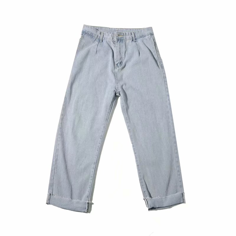 Fashionable men's jeans