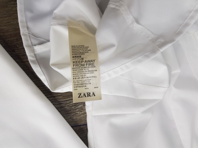 Áo blouse cổ vuông tay phồng - A.8