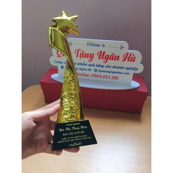 Cúp pha lê vinh danh spa thẩm mỹ