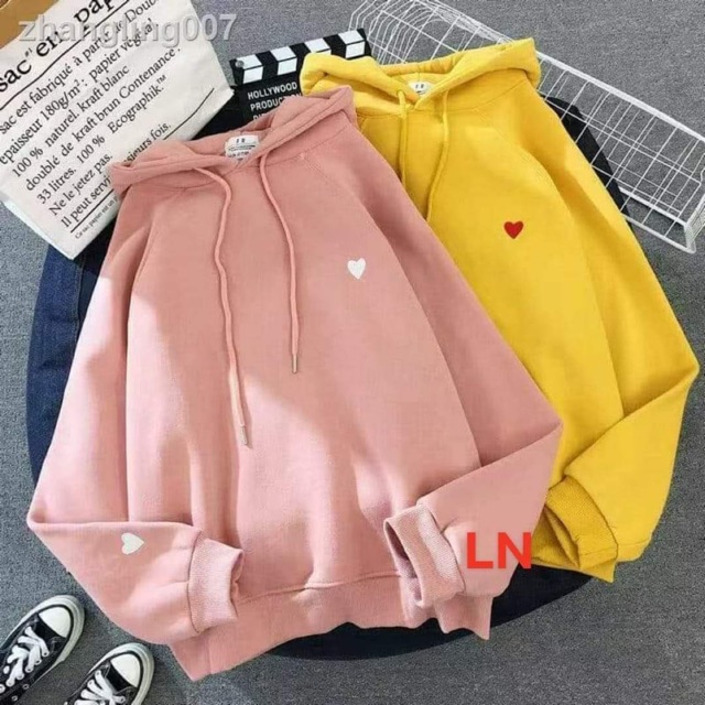 Áo hoodie tim tay ngực ép nổi LN12