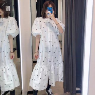 Oder- váy  hoa cúc xuất- hàng thêu ko phải in.