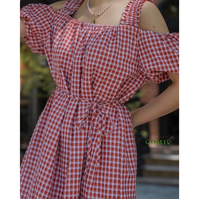 ĐẦM VÁY NỮ CARO GINGHAM TRỄ VAI COMIC