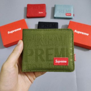 Ví Supreme