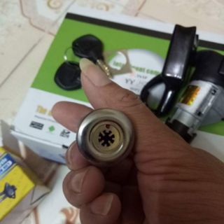 Bộ khóa 8 cạnh lắp cho xe Dream