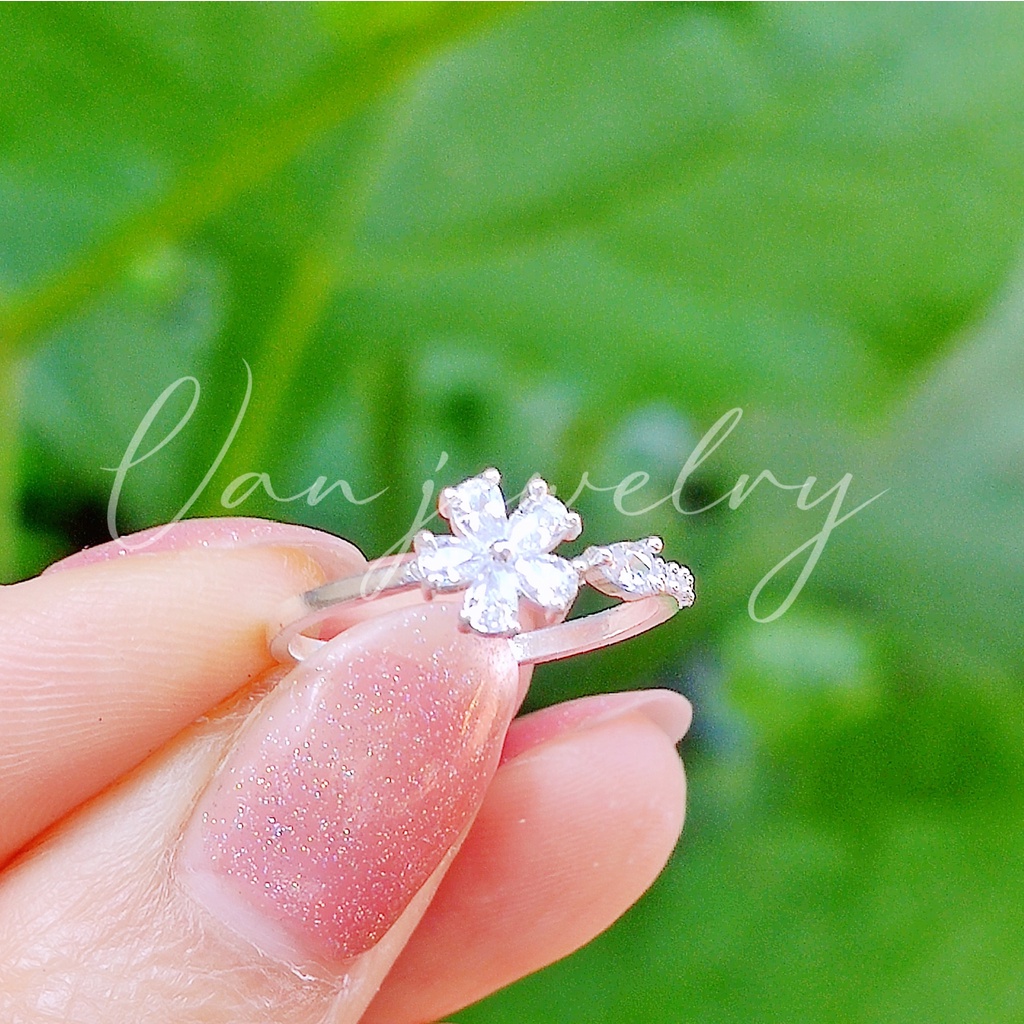 Nhẫn bạc nhẫn Hoa nhỏ nạm đá trắng Van Jewelry V10015 tự điều chỉnh size tay