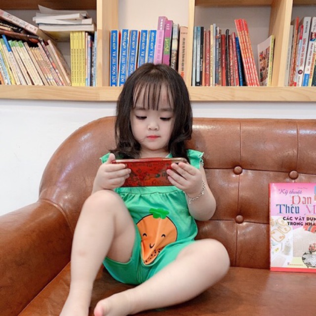 Tất hồng áo bé g d