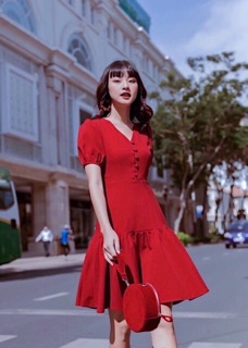 Đầm đỏ đuôi cá nút bọc v2 (kèm hình thật)