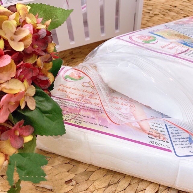 Khăn giấy khô vải( Mã mới)  đa năng baby Hiền Trang,an toàn tuyệt đối cho bé và sự lựa chọn thông minh cho mẹ Gói 230g