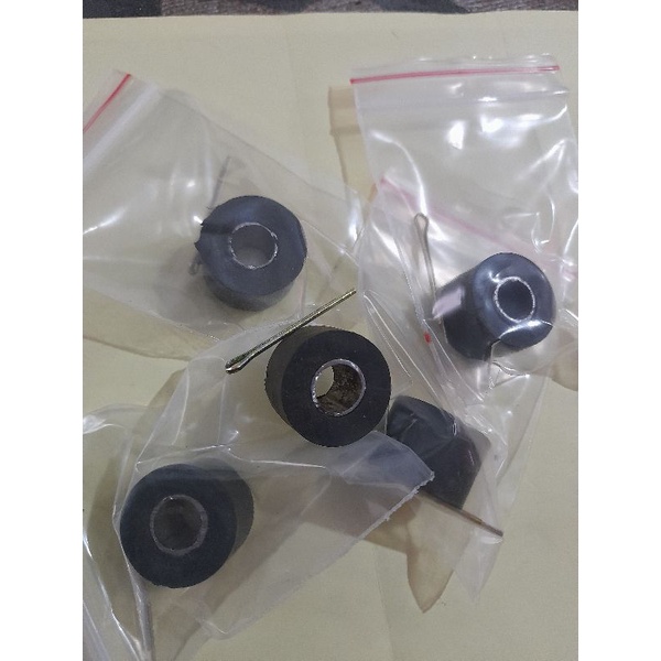 Cao su chóng đứng gắn xe Atila