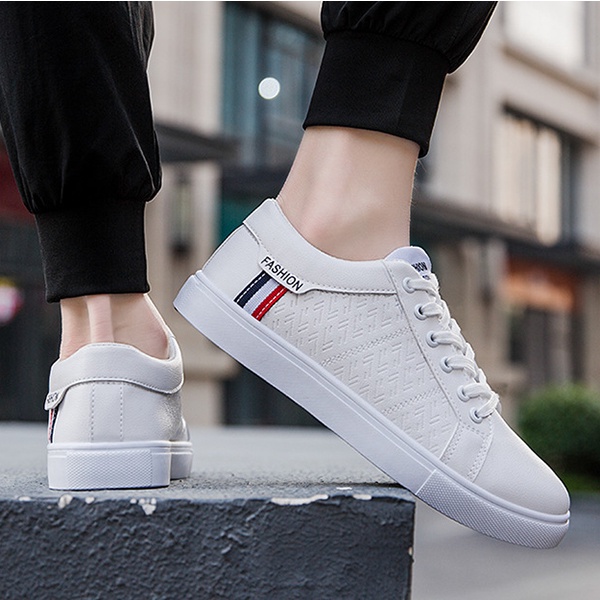 Giày sneaker nam màu trắng mã TMD08