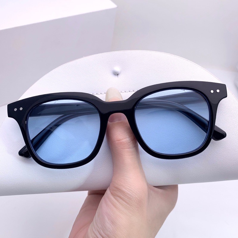 Mắt kính mát thời trang chữ V siêu rẻ dáng vuông Hàn Quốc