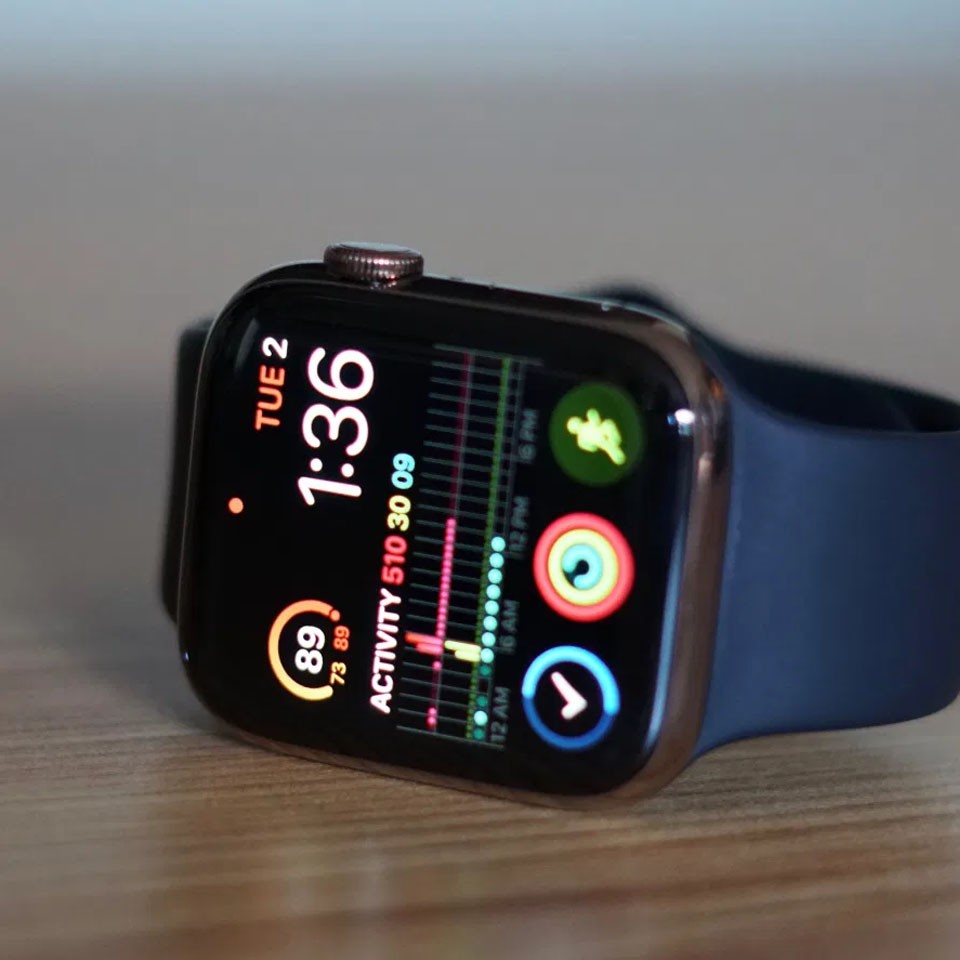 ĐỒNG HỒ APPLE WATCH SERIES 4 NHÔM GPS 40mm và 44mm Mới 99% bảo hành 12 tháng LỖI LÀ ĐỔI tại Xoăn Store