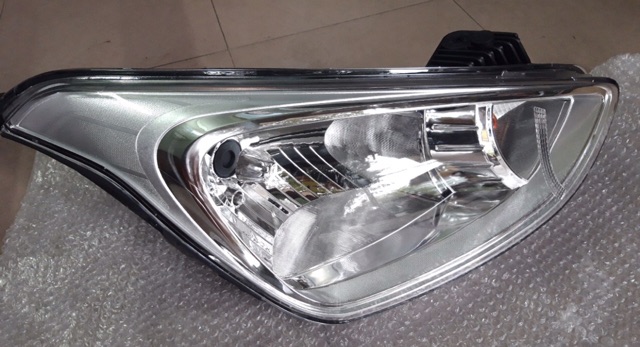 Đèn pha huyndai i10