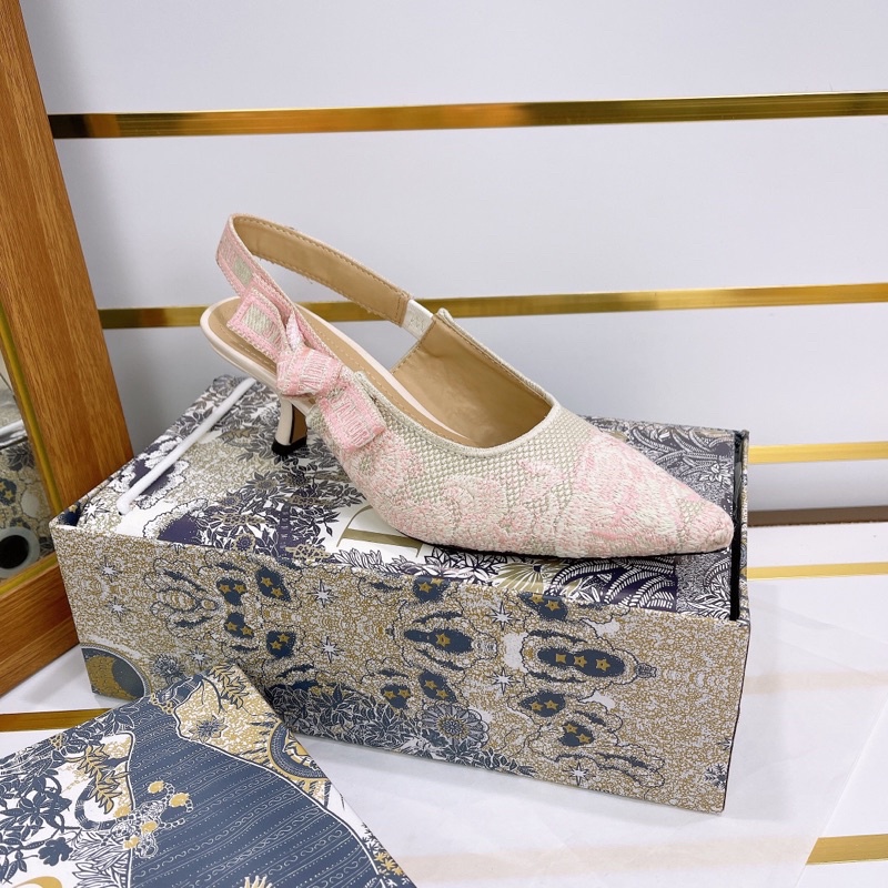 Đầm Hồng Nơ Cạnh