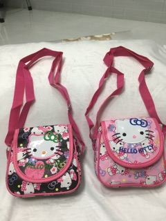 túi đeo chéo mèo kitty