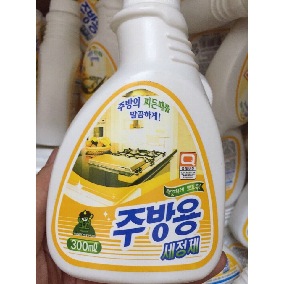 Xịt đa năng tẩy rửa nhà bếp Sandokkaebi 300ml - Hàn Quốc