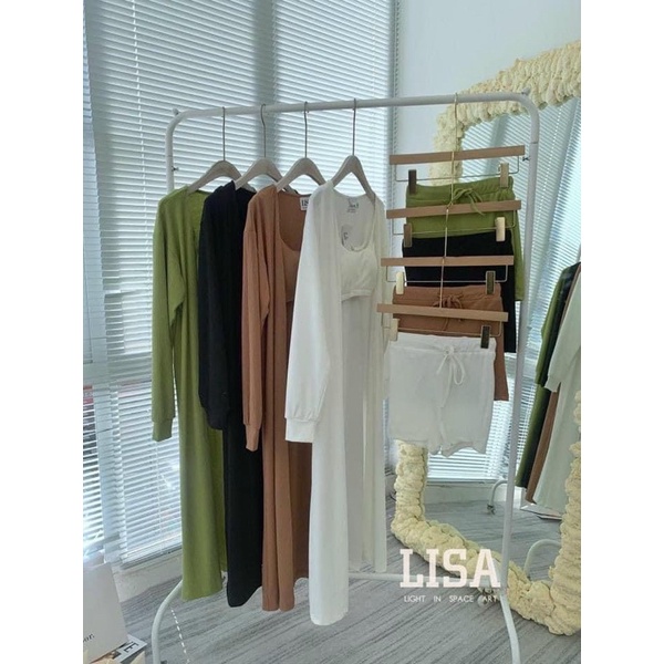 Đầm thiết kế Đoàn Ngân Châu