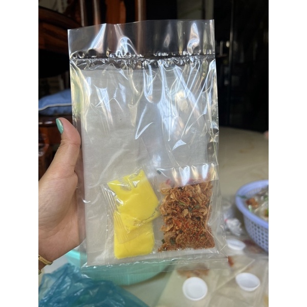 Bánh Tráng phơi sương kèm muối tép hành phi + bơ vàng béo ngậy
